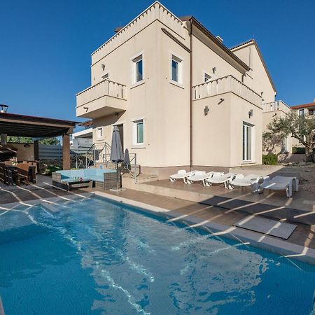 Villa Castagna Near The Sea With Private Pool And Sauna Премантура Экстерьер фото