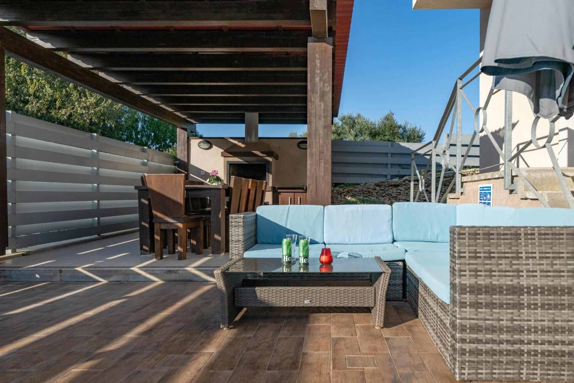 Villa Castagna Near The Sea With Private Pool And Sauna Премантура Экстерьер фото
