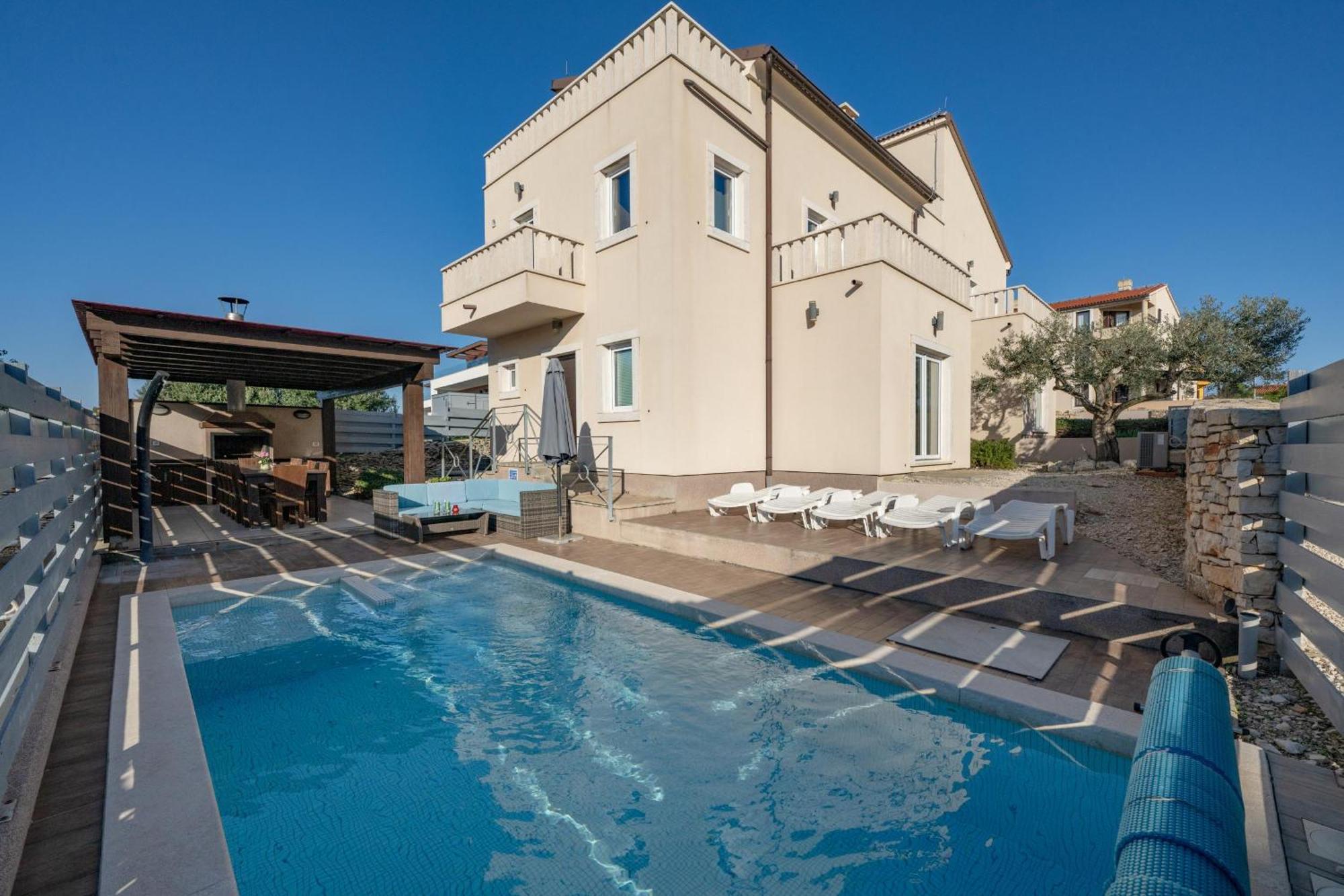 Villa Castagna Near The Sea With Private Pool And Sauna Премантура Экстерьер фото